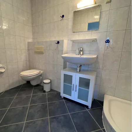 Apartment Albertsdorf Schwalbennest 2 *